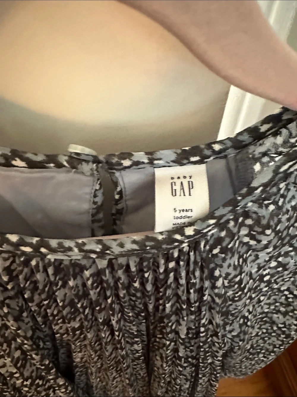 GAP Girls Black and White Printed Pleated Casual Dress